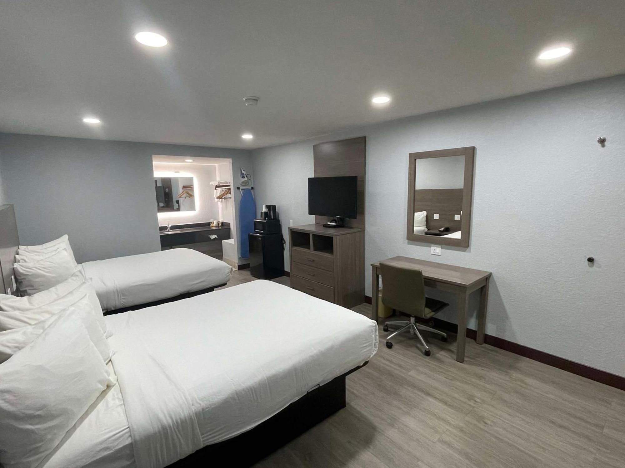 Surestay Hotel By Best Western צ'יילדרס מראה חיצוני תמונה