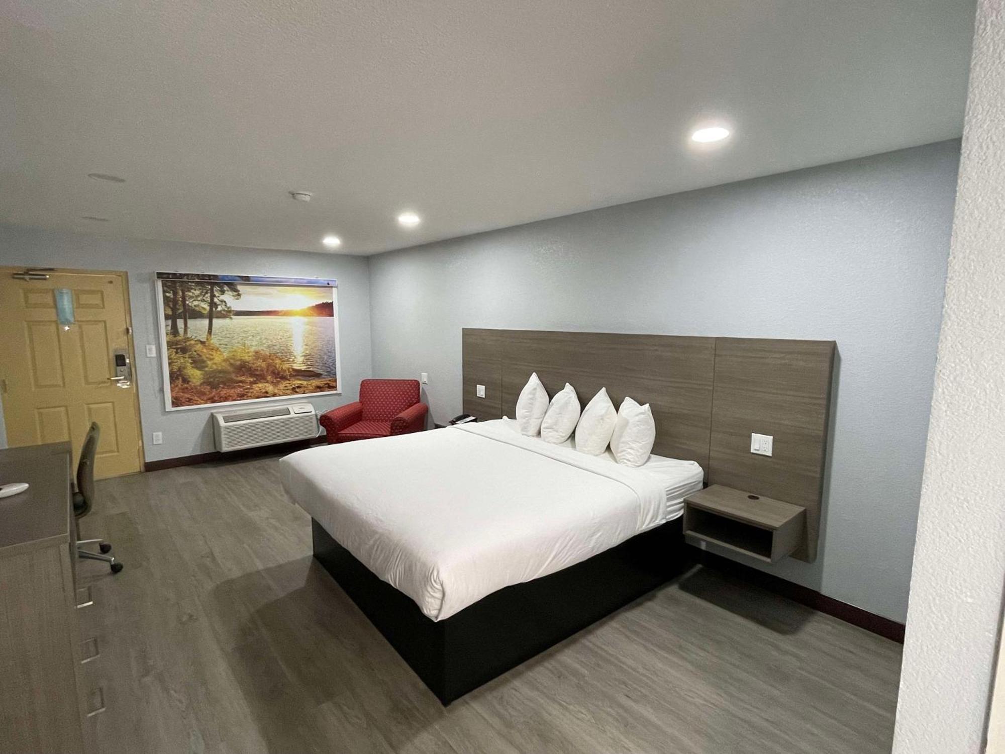 Surestay Hotel By Best Western צ'יילדרס מראה חיצוני תמונה