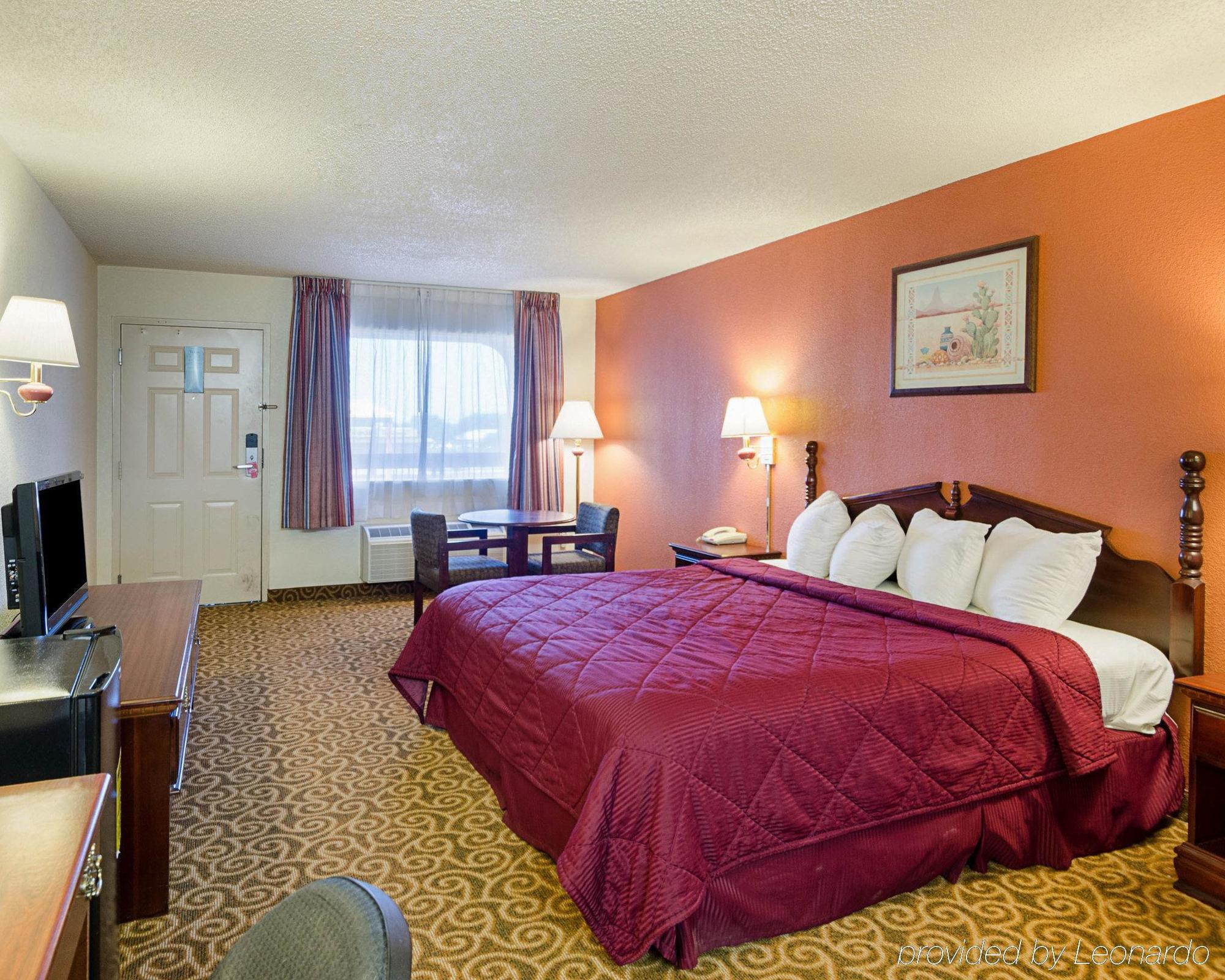 Surestay Hotel By Best Western צ'יילדרס מראה חיצוני תמונה